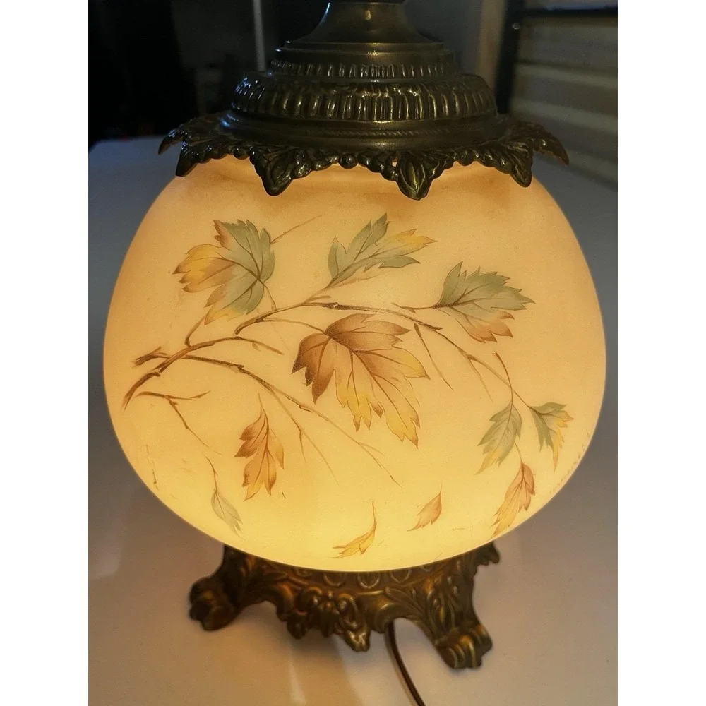 Parlor Lamp-Gone with The Wind -Hand Painted Globe- For Parts- Maple Leaves- VTG